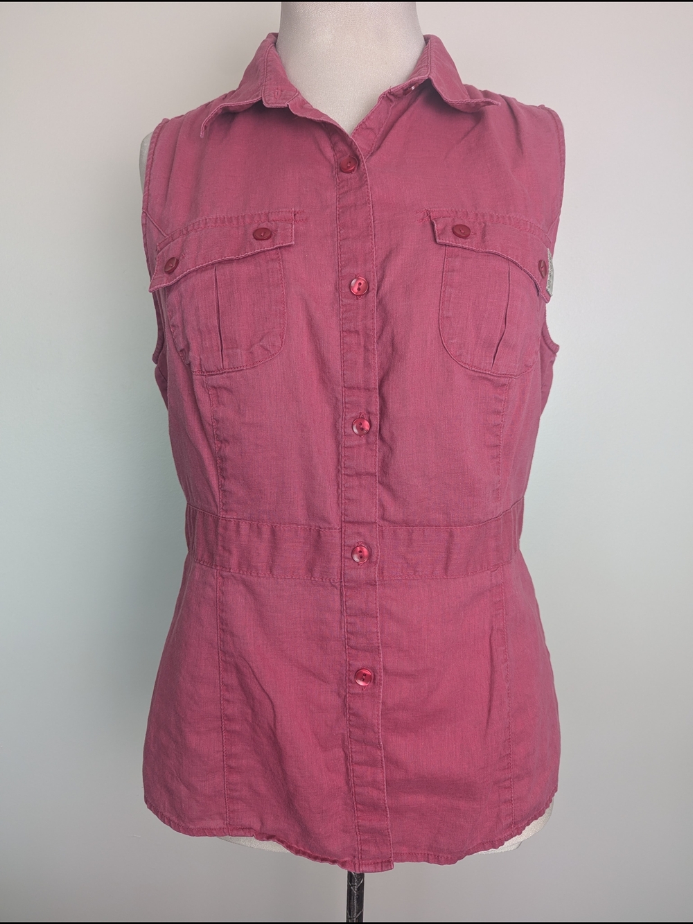 Columbia Sleeveless Button-Down Linen/Cotton Utility Shirt in Rose Womens M